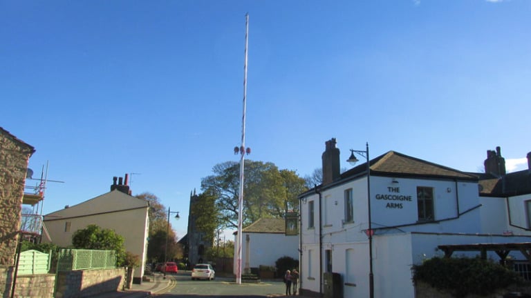 The Leeds Maypole.