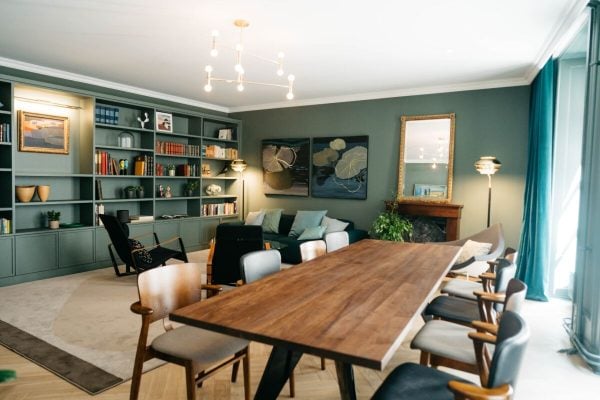 expat apartment with large dining area